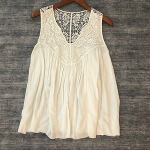 Jessica Simpson maternity tank